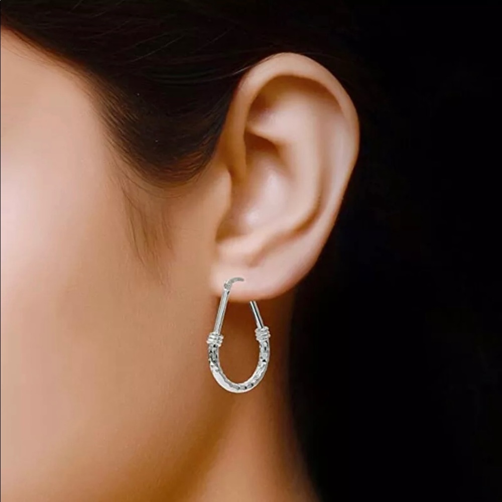 Elegant 925 Silver Hoop Earring